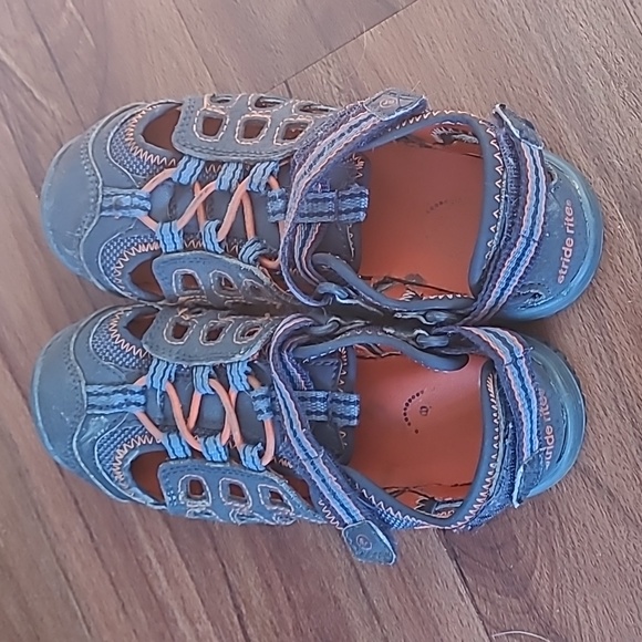 Stride rite  boys sandals - Picture 2 of 4